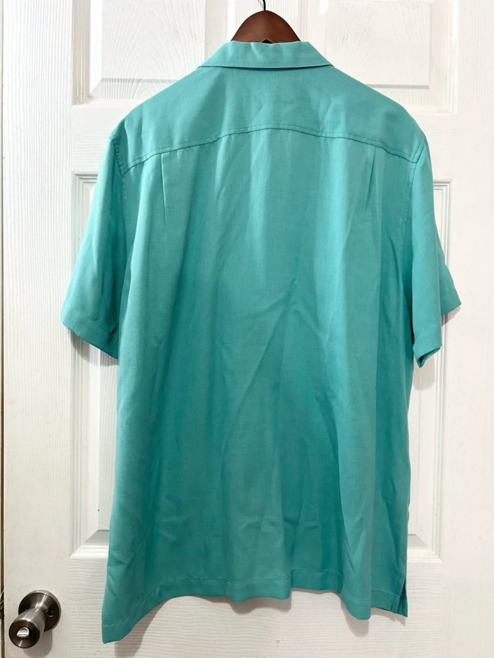 Tommy Bahama Men’s XL Silk Blend Camp Shirt Aqua Teal Coconut Buttons Shrt Slv - Picture 2 of 9